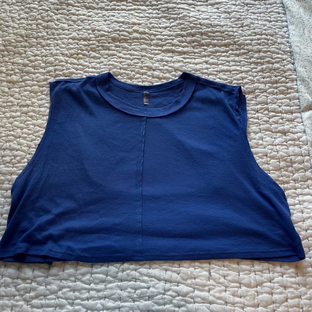 FP movement muscle tee